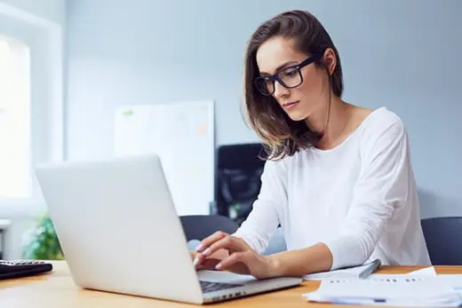 Executive search consultant of executive searchh firm peergrowth